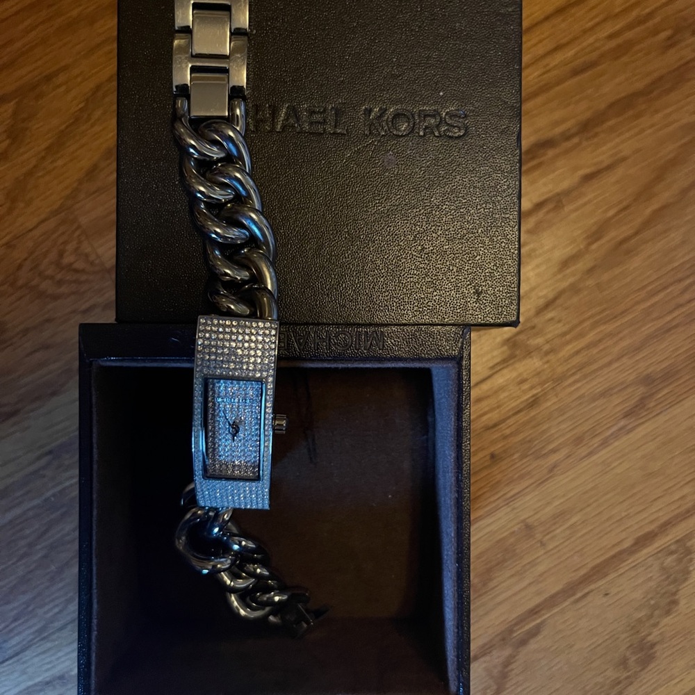 Michael Kors Silver and Black Chain Watch